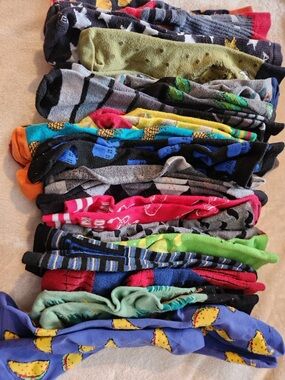 Assorted Men's Patterned Socks - Multi Color Pack
